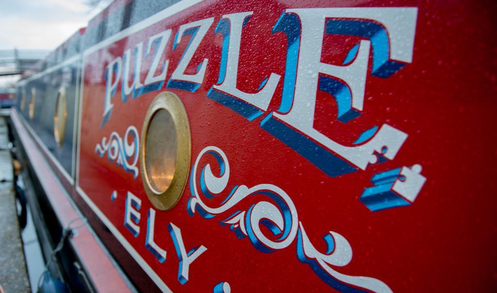 Hotel Narrowboat Puzzle à Ely Extérieur photo