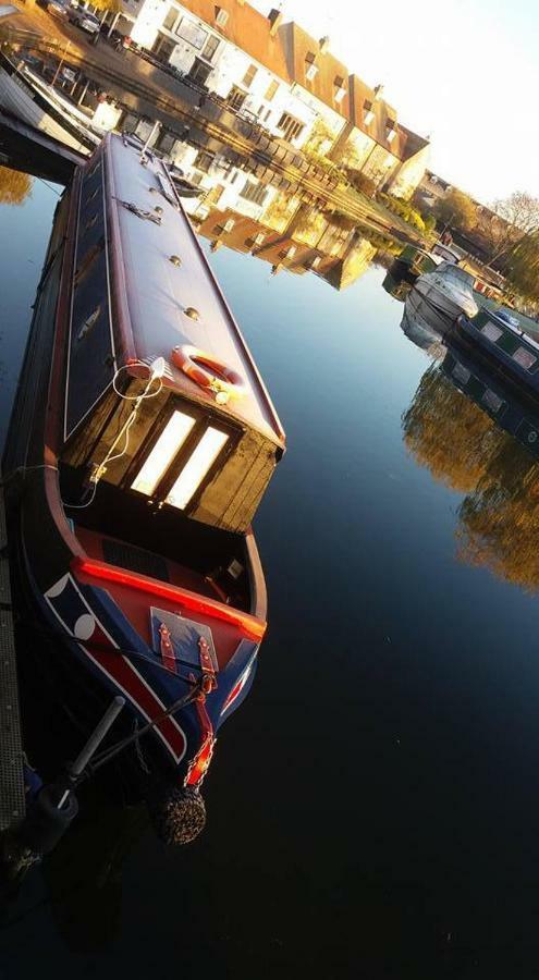 Hotel Narrowboat Puzzle à Ely Extérieur photo